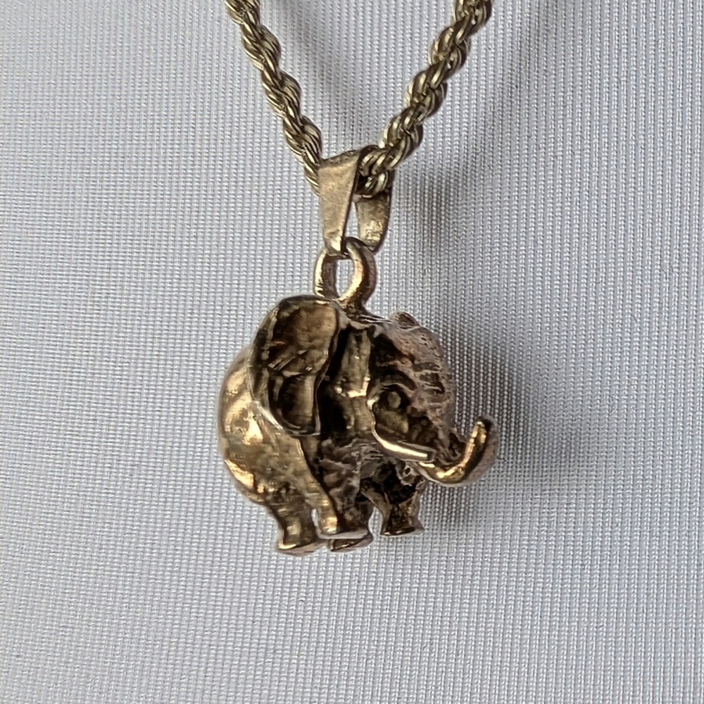 VTG 925 Silver Elephant Pendant & Chain Necklace Trunk Up Stamped